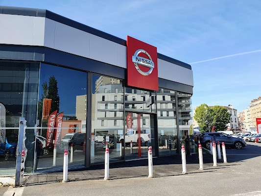 Le Village NEUBAUER, garage à Saint-Denis