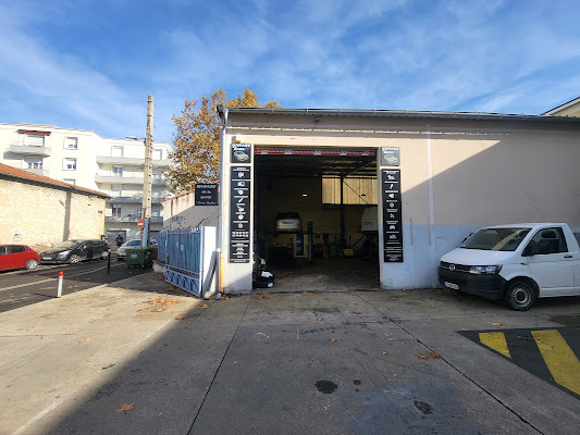 Garage de la gare, garage à Nîmes