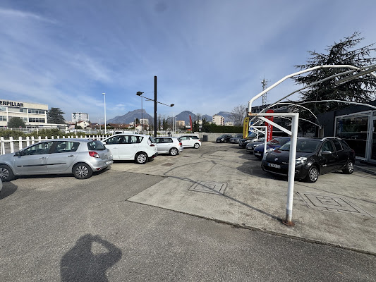 US AUTO 38, garage à Grenoble