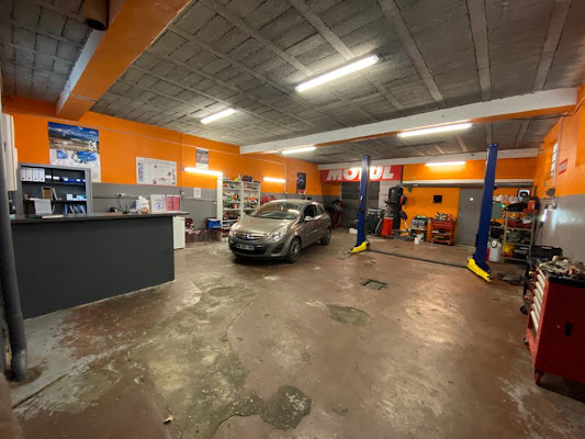 Dc auto38, garage à Grenoble