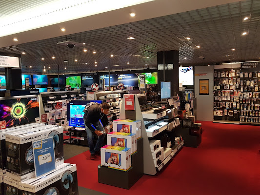 FNAC Brest, magasin d'informatique à Brest