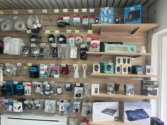 MAGASIN, RÉPARATION, ECRAN, VITRE, IPHONE, IMAC, MACBOOK, SWITCH, PS5, PS4, PLAYSTATION, AIX EN PROVENCE, magasin d'informatique à Aix-en-Provence