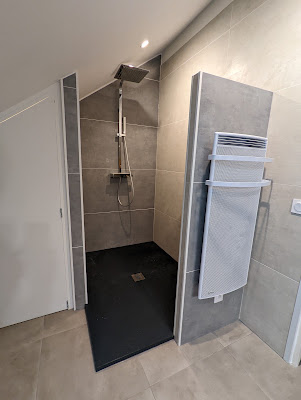 Société Plombier Annecy - Salle de bain de À à Z - Dépannage Haute Savoie, plombier à Annecy