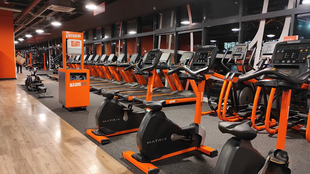 Basic-Fit, salle de sport à Saint-Denis
