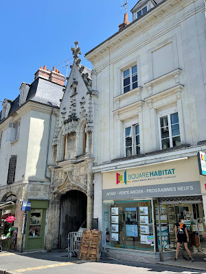 Square Habitat TOURS HALLES, agence immobilière à Tours