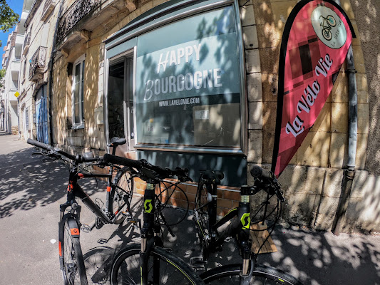 LA VÉLO VIE devient BOURGOGNE EVASION, agence de voyage à Dijon
