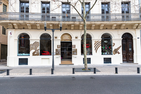 Office de Tourisme de Nîmes, agence de voyage à Nîmes