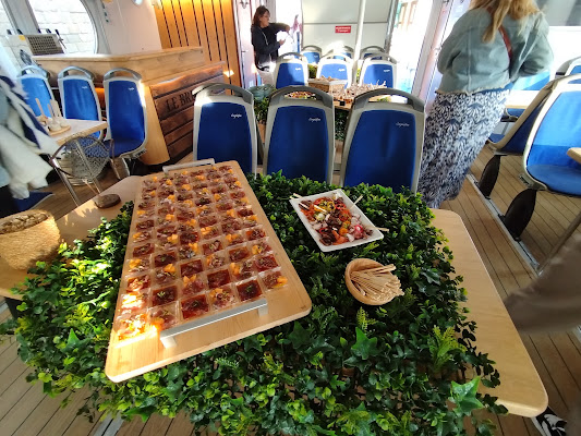 Le Brestoâ - Embarcadère Balades, agence de voyage à Brest