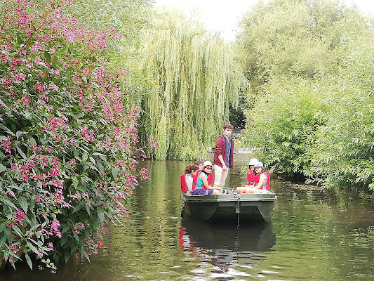 Barques des Hortillonnages - Visite en barque à Amiens - Jardin des Vertueux, agence de voyage à Amiens