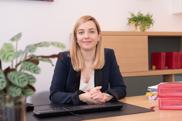 Laure Peyrac Avocat, avocat à Nîmes