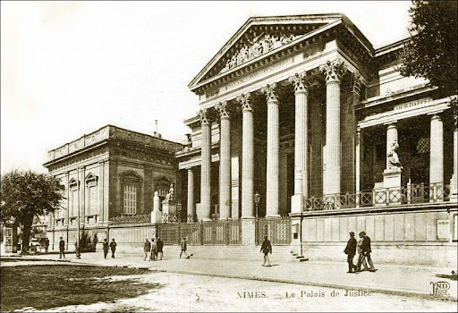 Maître Louna Vandrebecq - Avocate au Barreau de Nîmes, avocat à Nîmes
