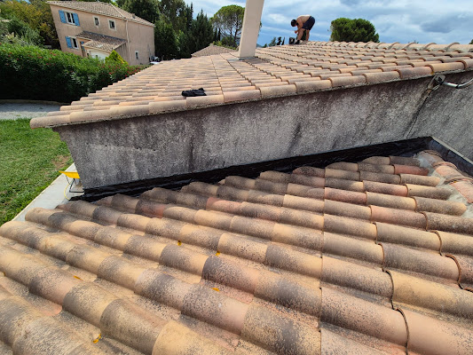 Agence Nîmes : Area Toiture, couvreur à Nîmes