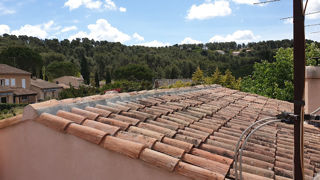 Artisan pelagere couvreur charpentier façadier a Aix-en-Provence, couvreur à Aix-en-Provence
